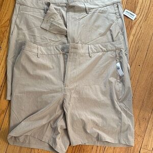 Old Navy Men's Beige Flat Front Shorts (2 pk)
